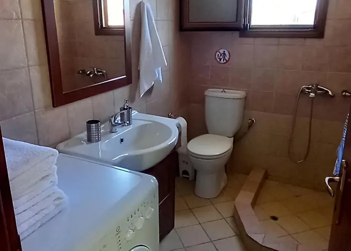 Spirou Maisonette On The * Ierissós